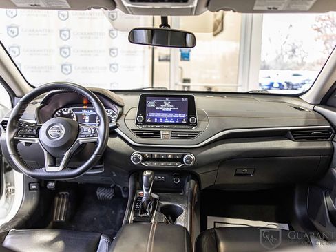 Used 2019 Nissan Altima 2.5 SR w/ SR Premium Package image 34