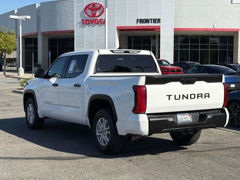 Used 2022 Toyota Tundra SR5 w/ Convenience Package RWD image 5