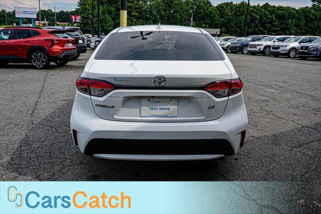 Used 2021 Toyota Corolla LE FWD image 12