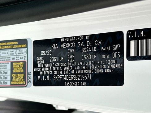 New 2025 Kia K4 LXS image 29