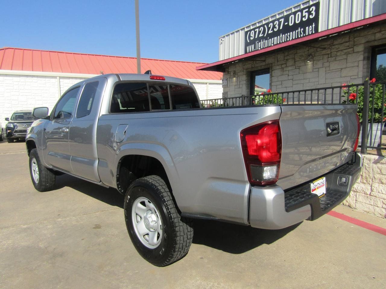 Used 2020 Toyota Tacoma SR w/ SR Convenience Package RWD image 3