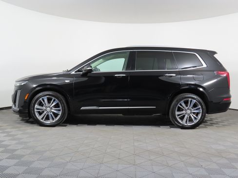 Used 2020 Cadillac XT6 Premium Luxury image 44