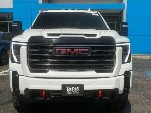Used 2025 GMC Sierra 2500 AT4 w/ AT4 Premium Plus Package AWD/4WD image 2