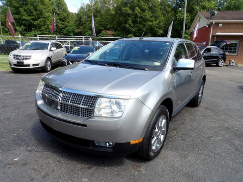 Used 2008 Lincoln MKX FWD image 3