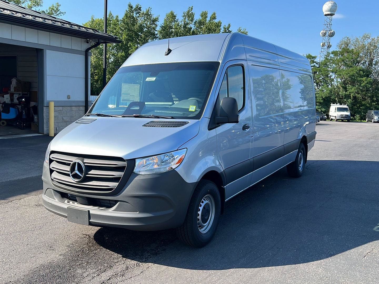 Used 2026 Mercedes-Benz Sprinter 2500 image 5