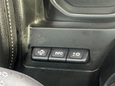 Used 2020 GMC Sierra 3500 Denali image 44