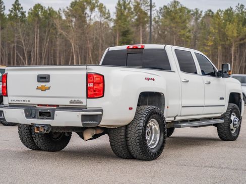 Used 2016 Chevrolet Silverado 3500 High Country w/ Duramax Plus Package image 14