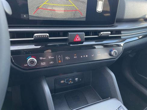 New 2026 Kia Sportage EX w/ EX Panorama Roof Package image 18