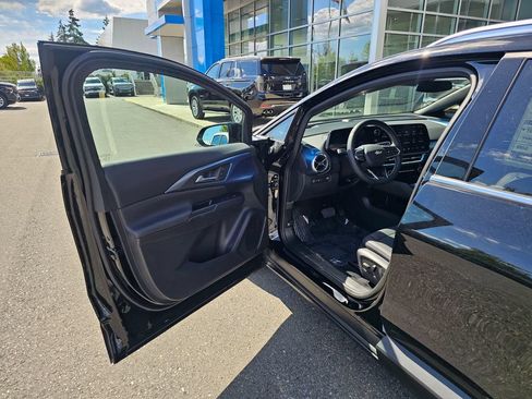 Used 2026 Chevrolet Equinox EV LT AWD/4WD image 18