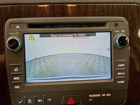 Used 2016 Chevrolet Traverse LT AWD/4WD image 14