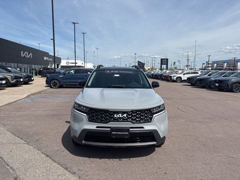 Used 2023 Kia Sorento S w/ Panoramic Sunroof Package AWD/4WD image 2