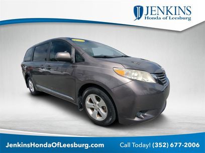 Used 2017 Toyota Sienna LE