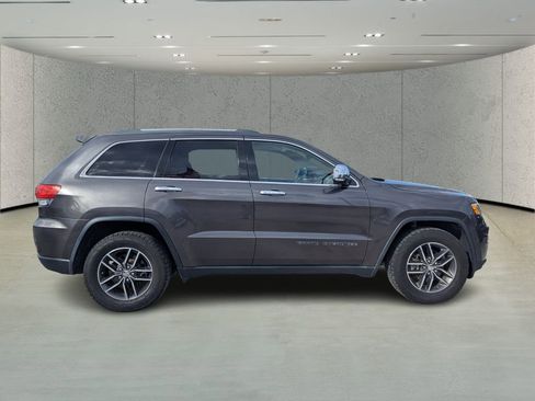 Used 2018 Jeep Grand Cherokee Limited image 2