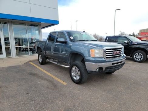 Used 2011 GMC Sierra 1500 SLT w/ All-Terrain Package image 3