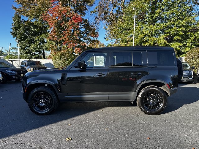 Used 2025 Land Rover Defender 110 S AWD/4WD image 8