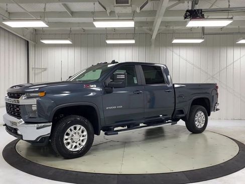 Used 2020 Chevrolet Silverado 2500 LT w/ All Star Edition image 4