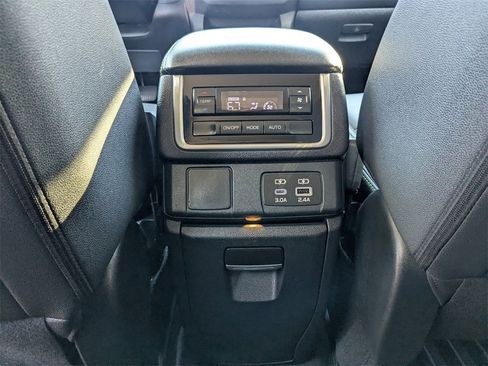 Used 2024 Subaru Ascent Onyx Edition w/ Popular Package Onyx image 4