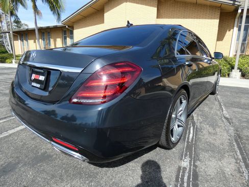 Used 2018 Mercedes-Benz S 560 Sedan image 8