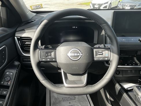 New 2026 Nissan Rogue Platinum AWD/4WD image 19