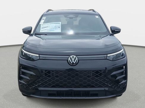 New 2026 Volkswagen Tiguan SE R-Line AWD/4WD image 2