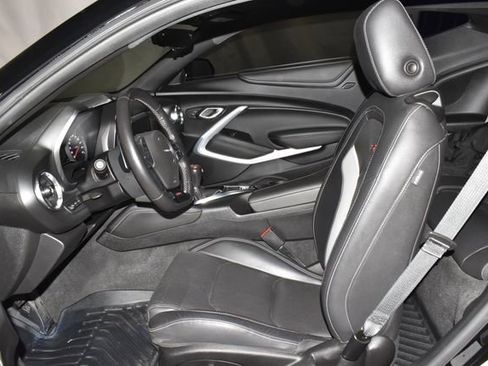 Used 2020 Chevrolet Camaro SS image 12