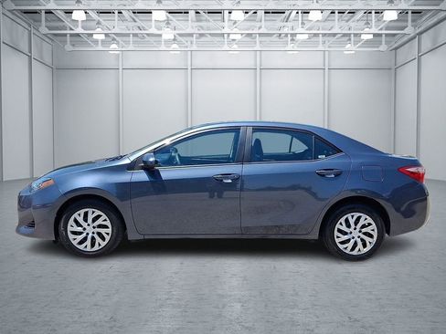 Used 2019 Toyota Corolla LE FWD image 9
