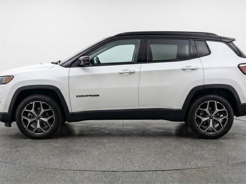 Used 2025 Jeep Compass Limited AWD/4WD image 5