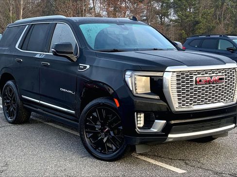 Used 2021 GMC Yukon Denali w/ Denali Ultimate Package image 2
