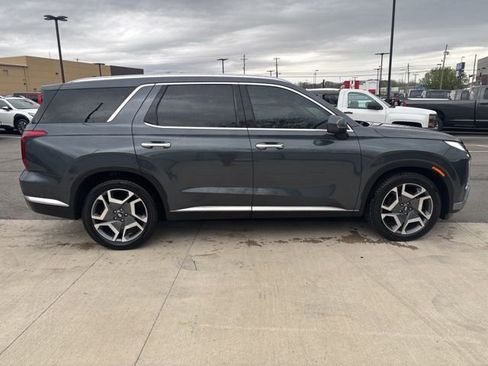 Used 2024 Hyundai Palisade Limited AWD/4WD image 13