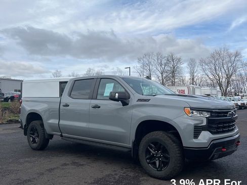 Used 2024 Chevrolet Silverado 1500 LT Trail Boss AWD/4WD image 1