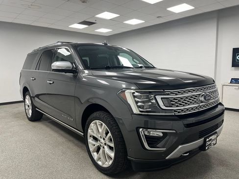 Used 2018 Ford Expedition Max Platinum AWD/4WD image 2