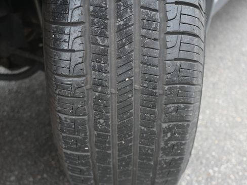 Used 2019 Subaru Crosstrek 2.0i image 7