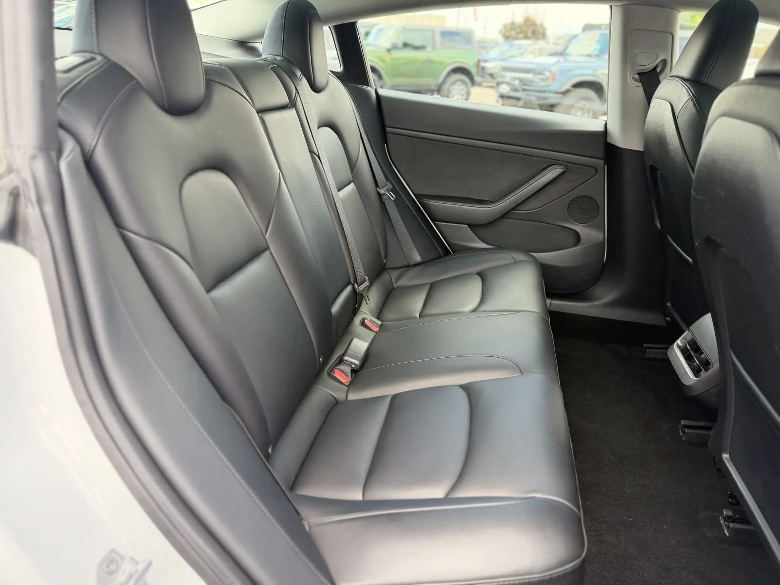 Used 2023 Tesla Model 3 Standard Range RWD image 17