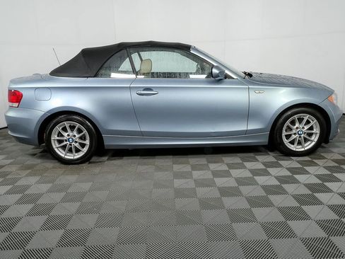 Used 2011 BMW 128i Convertible image 23