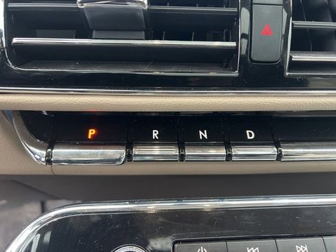 Used 2024 Lincoln Navigator Reserve image 34