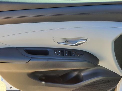 New 2026 Hyundai Tucson SEL image 13
