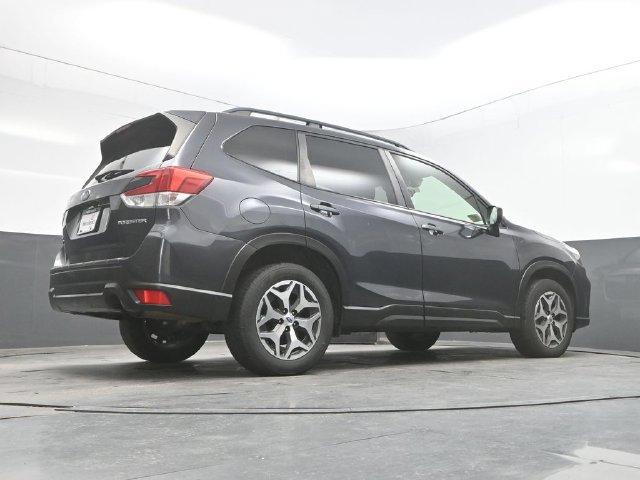Used 2019 Subaru Forester Premium AWD/4WD image 39