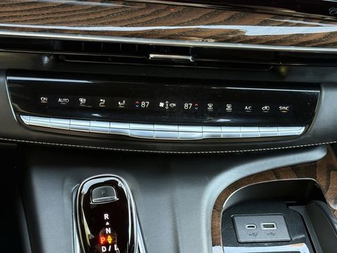 Used 2021 Cadillac Escalade ESV Sport Platinum w/ Heavy-Duty Trailer Package image 21