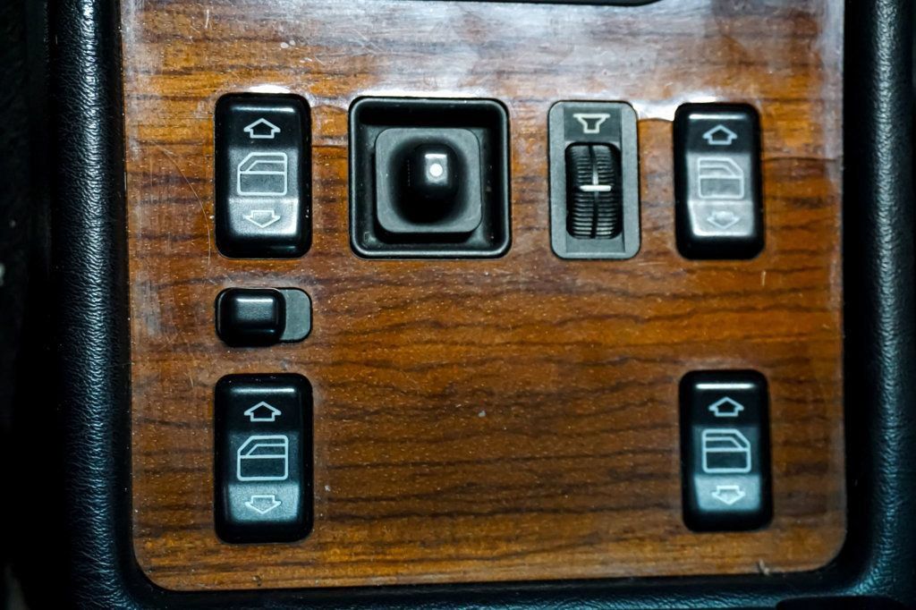 Used 1990 Mercedes-Benz 350 SDL image 26