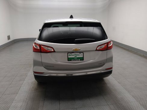 Used 2020 Chevrolet Equinox LT w/ Driver Convenience Package image 7