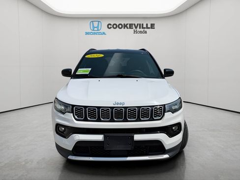 Used 2024 Jeep Compass Limited AWD/4WD image 4