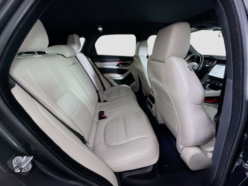 Used 2024 Jaguar F-PACE R-Dynamic S image 27