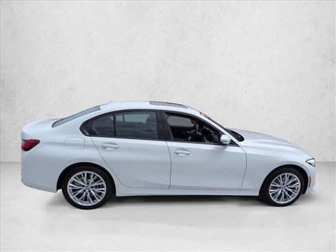 Used 2023 BMW 330i Sedan w/ Driving Assistance Package RWD image 4