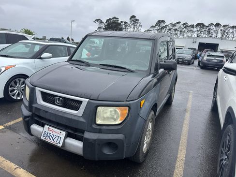 Used 2006 Honda Element EX image 2
