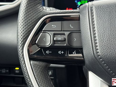 Used 2024 Toyota Tundra Platinum w/ TRD Off-Road Package image 28