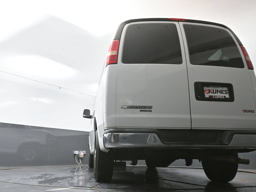 Used 2014 Chevrolet Express 3500 LT w/ LT Preferred Equipment Group RWD image 31