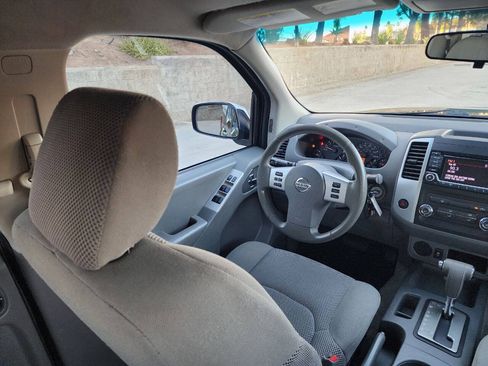 Used 2017 Nissan Frontier SV RWD image 20