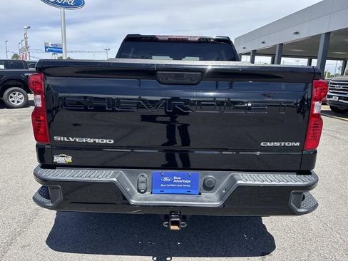 Used 2022 Chevrolet Silverado 1500 Custom image 6