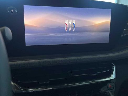 New 2026 Buick Envista Avenir image 3