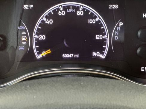 Used 2016 Jeep Grand Cherokee Limited 75th Anniversary RWD image 23